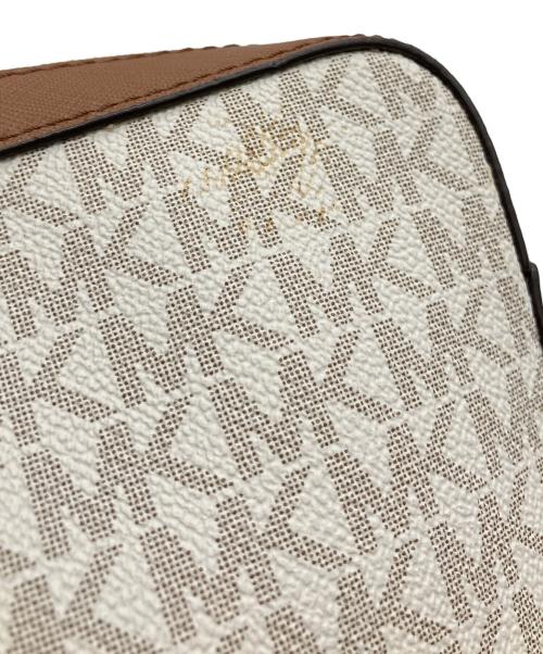 MICHAEL KORS（マイケル・コース）MICHAEL KORS (マイケル・コース) ショルダーバッグ ホワイト×ブラウンの古着・服飾アイテム