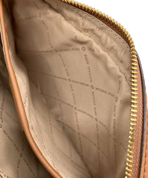 MICHAEL KORS（マイケル・コース）MICHAEL KORS (マイケル・コース) ショルダーバッグ ホワイト×ブラウンの古着・服飾アイテム