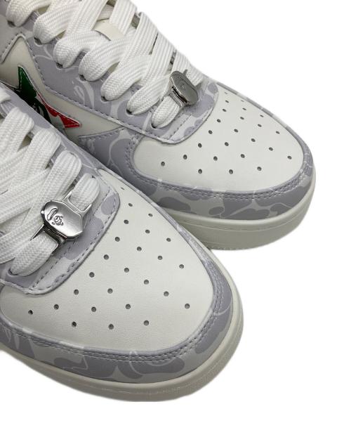 A BATHING APE（アベイシングエイプ）A BATHING APE (ア ベイシング エイプ) スニーカー ホワイト サイズ:26.5cmの古着・服飾アイテム