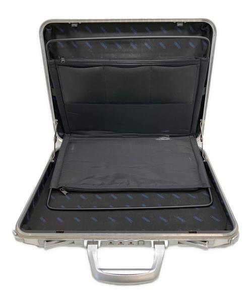 RIMOWA（リモワ）RIMOWA (リモワ) アタッシュケース シルバーの古着・服飾アイテム
