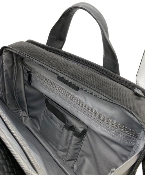 TUMI（トゥミ）TUMI (トゥミ) ALPHA 3 スモール・スクリーン・エクスパンダブル・ラップトップ・ブリーフ ブラックの古着・服飾アイテム