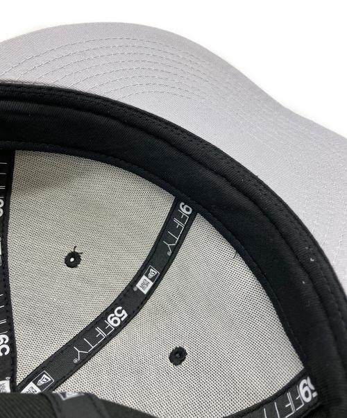 New Era（ニューエラ）New Era (ニューエラ) SUPREME (シュプリーム) キャップ 21AW ブラックの古着・服飾アイテム