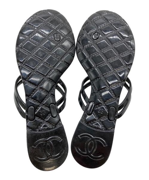 CHANEL（シャネル）CHANEL (シャネル) カメリアトングサンダル ブラック サイズ:22.5cmの古着・服飾アイテム