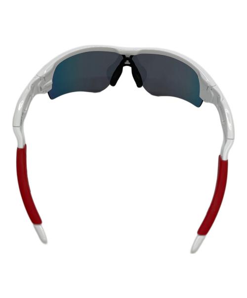 OAKLEY（オークリー）OAKLEY (オークリー) RADAR LOCK ホワイト×レッドの古着・服飾アイテム