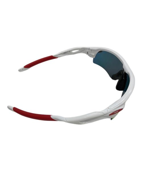 OAKLEY（オークリー）OAKLEY (オークリー) RADAR LOCK ホワイト×レッドの古着・服飾アイテム
