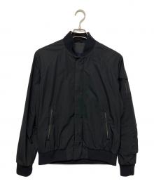 HERNO（ヘルノ）の古着「ウォーターレペレントポリエステルボマーブルゾン」｜ブラック