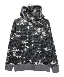 A BATHING APE（アベイシングエイプ）の古着「MULTI PIXEL CAMO SHARK REGULAR FIT FULL ZIP HOODIE」｜ブラック