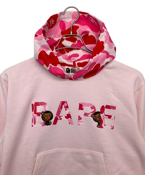 A BATHING APE（アベイシングエイプ）A BATHING APE (アベイシングエイプ) ABC CAMO LOGO WITH BABY LISA PULLOVER HOODIE ピンク サイズ:S 未使用品の古着・服飾アイテム