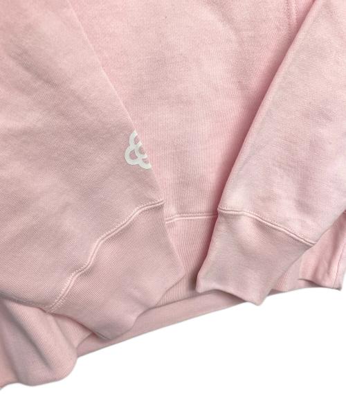 A BATHING APE（アベイシングエイプ）A BATHING APE (アベイシングエイプ) ABC CAMO LOGO WITH BABY LISA PULLOVER HOODIE ピンク サイズ:S 未使用品の古着・服飾アイテム