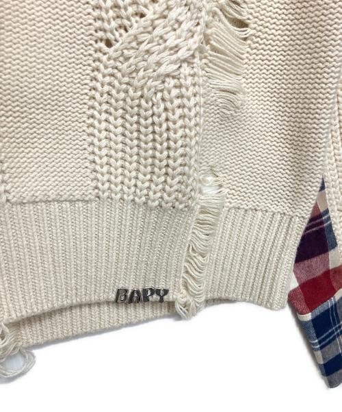 BAPY（ベイピー）BAPY (ベイピー) DISTRESSED SWEATER ベージュ サイズ:S 未使用品の古着・服飾アイテム