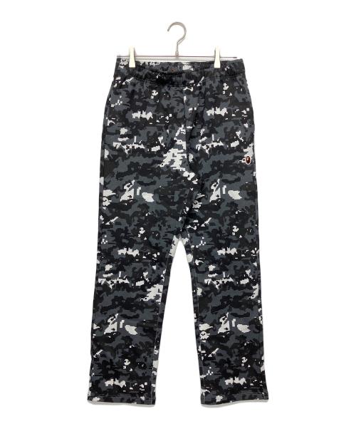 A BATHING APE（アベイシングエイプ）A BATHING APE (アベイシングエイプ) MULTI PIXEL CAMO WIDE LEG SWEAT PATNS ブラック サイズ:Mの古着・服飾アイテム