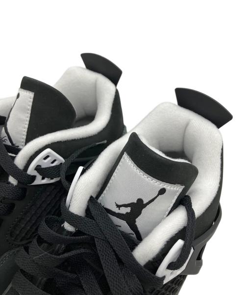 NIKE（ナイキ）NIKE (ナイキ) AIR JORDAN 4 RETRO　スニーカー ブラック×ホワイト サイズ:28cmの古着・服飾アイテム