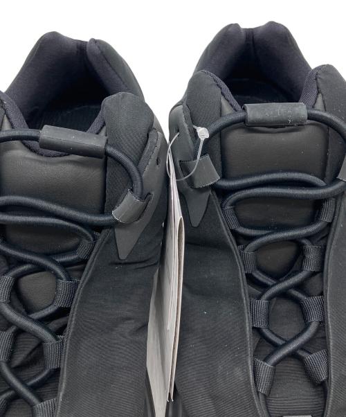 adidas（アディダス）adidas (アディダス) YEEZY BOOST700 スニーカー ブラック サイズ:26.5cmの古着・服飾アイテム