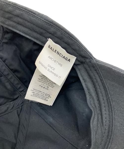 BALENCIAGA（バレンシアガ）BALENCIAGA (バレンシアガ) 刺繍ロゴキャップ ブラック サイズ:L　58の古着・服飾アイテム