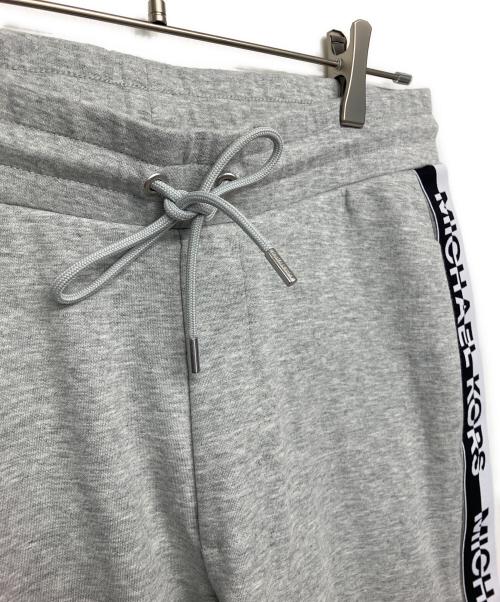 MICHAEL KORS（マイケル・コース）MICHAEL KORS (マイケル・コース) ロゴジョガーパンツ グレー サイズ:Mの古着・服飾アイテム