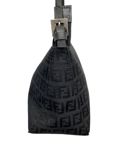 FENDI（フェンディ）FENDI (フェンディ) ズッキーノ　ハンドポーチ ブラックの古着・服飾アイテム