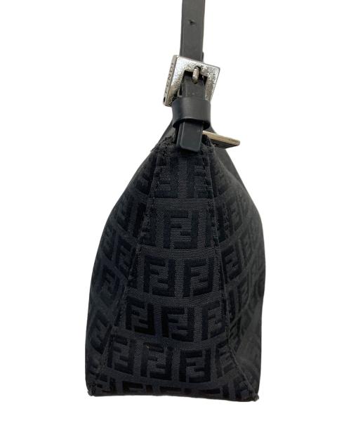 FENDI（フェンディ）FENDI (フェンディ) ズッキーノ　ハンドポーチ ブラックの古着・服飾アイテム