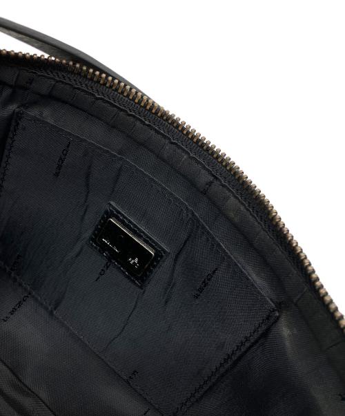 FENDI（フェンディ）FENDI (フェンディ) ズッキーノ　ハンドポーチ ブラックの古着・服飾アイテム