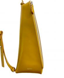 YAHKI（ヤーキ）の古着「TRIANGLE SHOULDER BAG」｜ブラウン
