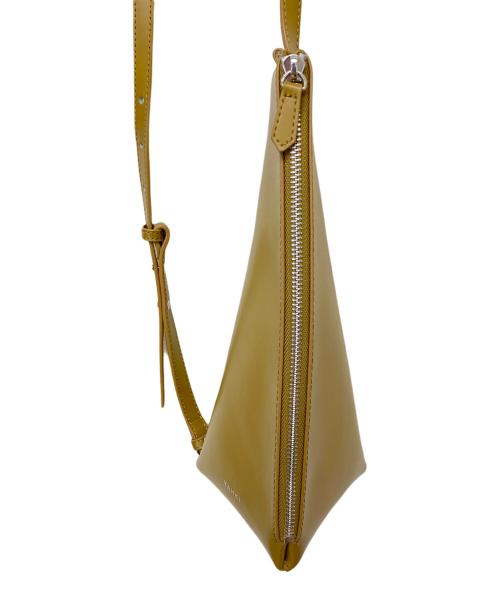 YAHKI（ヤーキ）YAHKI (ヤーキ) TRIANGLE SHOULDER BAG ブラウンの古着・服飾アイテム