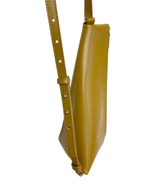 YAHKI（ヤーキ）YAHKI (ヤーキ) TRIANGLE SHOULDER BAG ブラウンの古着・服飾アイテム