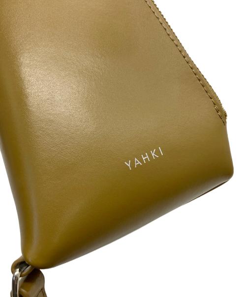 YAHKI（ヤーキ）YAHKI (ヤーキ) TRIANGLE SHOULDER BAG ブラウンの古着・服飾アイテム