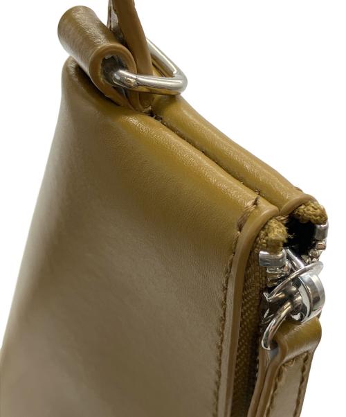 YAHKI（ヤーキ）YAHKI (ヤーキ) TRIANGLE SHOULDER BAG ブラウンの古着・服飾アイテム