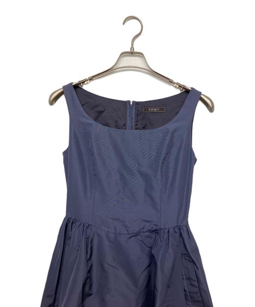 FOXEY（フォクシー）FOXEY (フォクシー) 33775-SOFY12P　ノースリーブ・キャミソールワンピース ネイビー サイズ:38の古着・服飾アイテム