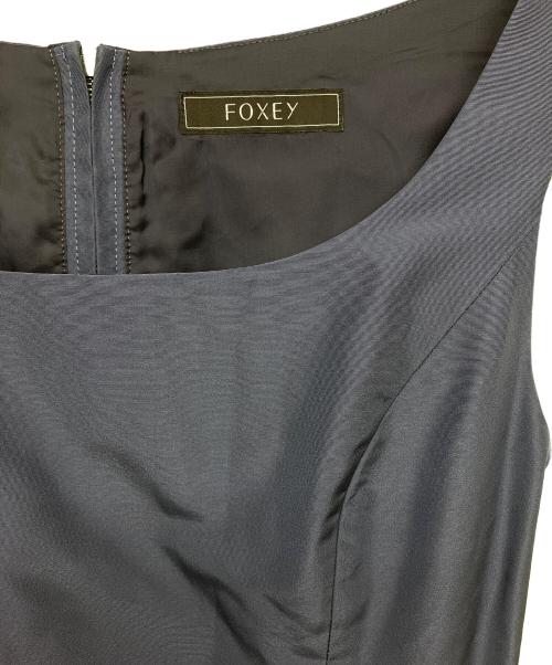 FOXEY（フォクシー）FOXEY (フォクシー) 33775-SOFY12P　ノースリーブ・キャミソールワンピース ネイビー サイズ:38の古着・服飾アイテム
