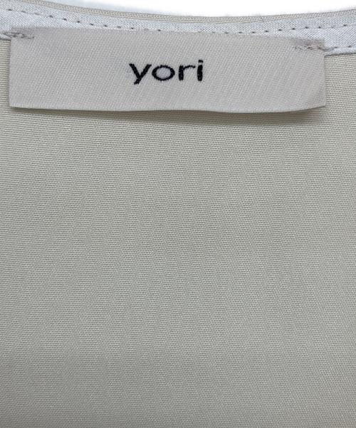 YORI（ヨリ）YORI (ヨリ) ノースリーブシャツ ベージュ サイズ:FREEの古着・服飾アイテム
