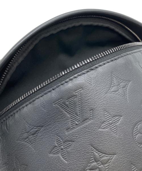 LOUIS VUITTON（ルイ ヴィトン）LOUIS VUITTON (ルイ ヴィトン) モノグラム・シャドウ ディスカバリーバムバッグ ブラックの古着・服飾アイテム