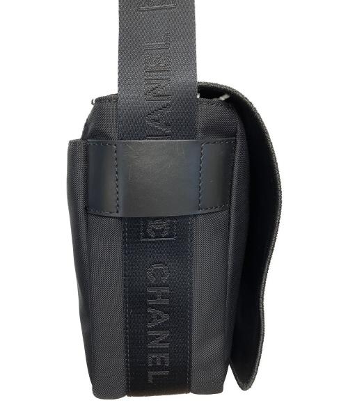 CHANEL（シャネル）CHANEL (シャネル) スポーツ メッセンジャーバッグ ブラックの古着・服飾アイテム