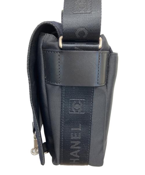 CHANEL（シャネル）CHANEL (シャネル) スポーツ メッセンジャーバッグ ブラックの古着・服飾アイテム