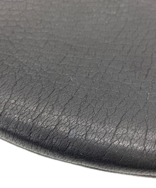 Aeta（アエタ）Aeta (アエタ) LEATHER ROUND ONE SHOULDER ブラックの古着・服飾アイテム