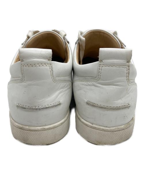 Christian Louboutin（クリスチャン・ルブタン）Christian Louboutin (クリスチャン・ルブタン) スタッズレザースニーカー ホワイト サイズ:25.5cmの古着・服飾アイテム