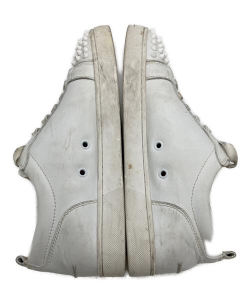 Christian Louboutin（クリスチャン・ルブタン）Christian Louboutin (クリスチャン・ルブタン) スタッズレザースニーカー ホワイト サイズ:25.5cmの古着・服飾アイテム