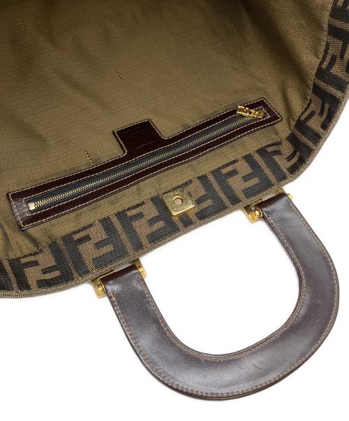 FENDI（フェンディ）FENDI (フェンディ) ズッカ トートバッグ ブラック×ベージュの古着・服飾アイテム