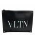 VALENTINO（ヴァレンティノ）の古着「クラッチバッグ」｜ブラック