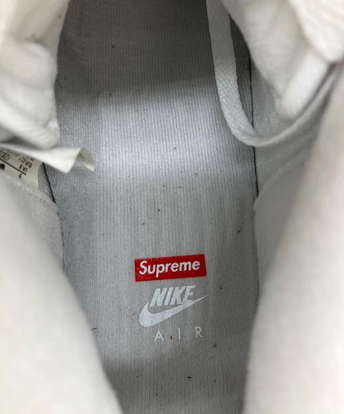 NIKE（ナイキ）NIKE (ナイキ) SUPREME (シュプリーム) NIKE AIR FORCE 1 MID / SUPREME スニーカー ホワイト サイズ:27cmの古着・服飾アイテム