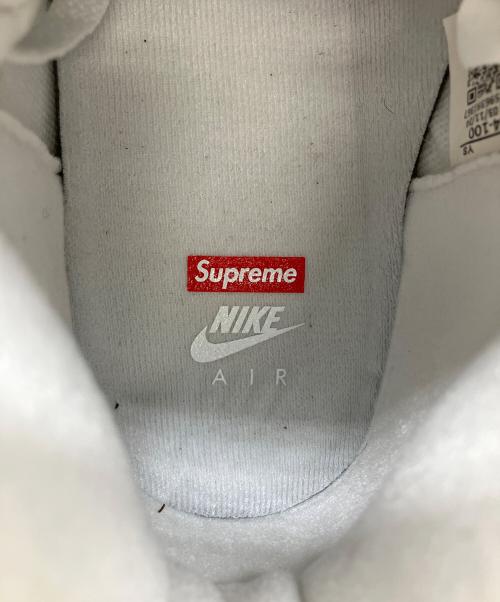 NIKE（ナイキ）NIKE (ナイキ) SUPREME (シュプリーム) NIKE AIR FORCE 1 MID / SUPREME スニーカー ホワイト サイズ:27cmの古着・服飾アイテム