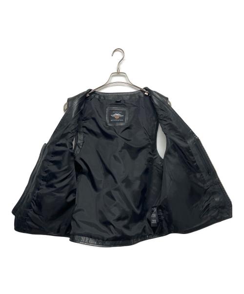 HARLEY-DAVIDSON（ハーレーダビッドソン）HARLEY-DAVIDSON (ハーレーダビッドソン) 97010-21VM　レザーベスト ブラック サイズ:Lの古着・服飾アイテム