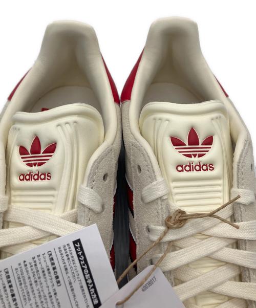 adidas（アディダス）adidas (アディダス) JS3040　ガゼル　スニーカー アイボリー サイズ:23cm 未使用品の古着・服飾アイテム