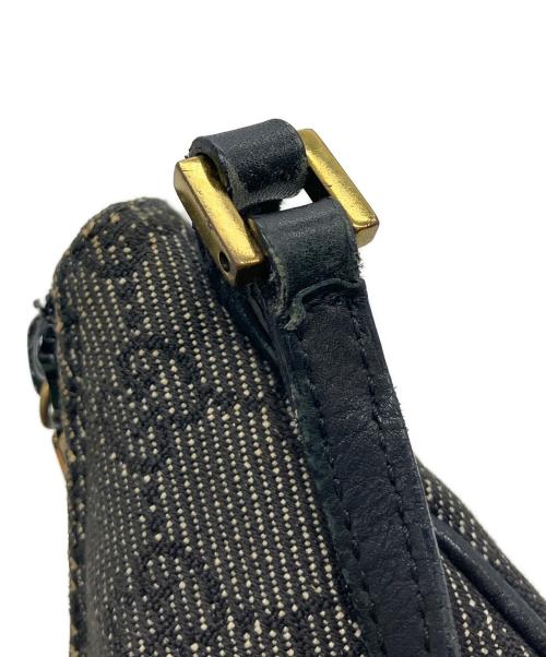 GUCCI（グッチ）GUCCI (グッチ) アクセサリーポーチ ブラックの古着・服飾アイテム