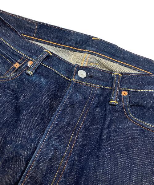 EVISU（エヴィス）EVISU (エヴィス) 2001　ビッグ音ペイントデニムパンツ インディゴ サイズ:86cm (W34)の古着・服飾アイテム