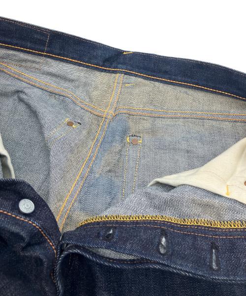 EVISU（エヴィス）EVISU (エヴィス) 2001　ビッグ音ペイントデニムパンツ インディゴ サイズ:86cm (W34)の古着・服飾アイテム