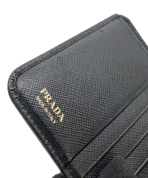 PRADA（プラダ）PRADA (プラダ) 2つ折り財布 ブラックの古着・服飾アイテム