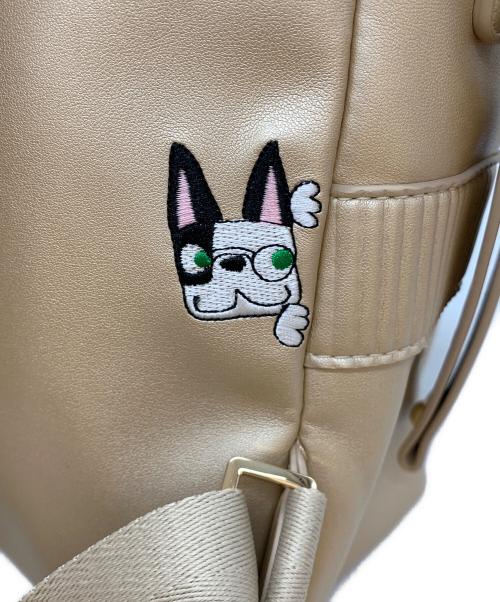 M U SPORTS（エムユースポーツ）M U SPORTS (エムユースポーツ) デュアルレザービジューロイヤルバックパック ベージュの古着・服飾アイテム