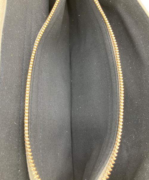 MOFIORA（モフィオラ）MOFIORA (モフィオラ) 横長かぶせバッグ グレーの古着・服飾アイテム