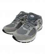 NEW BALANCEニューバランス）の古着「M2002RST　スニーカー」｜ライトグレー