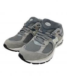 NEW BALANCE（ニューバランス）の古着「M2002RST　スニーカー」｜ライトグレー